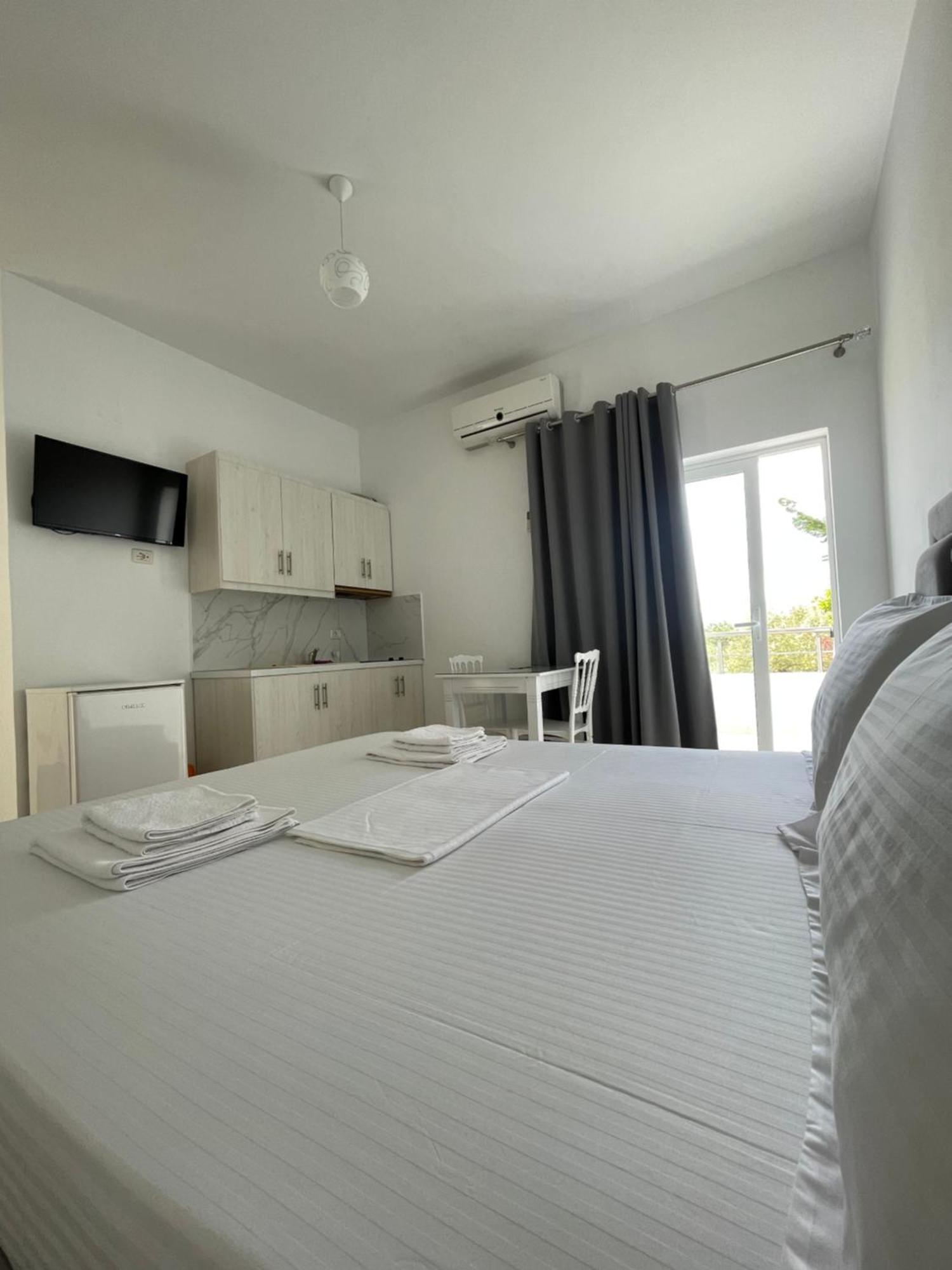 Joni Apartments Ksamil Ngoại thất bức ảnh