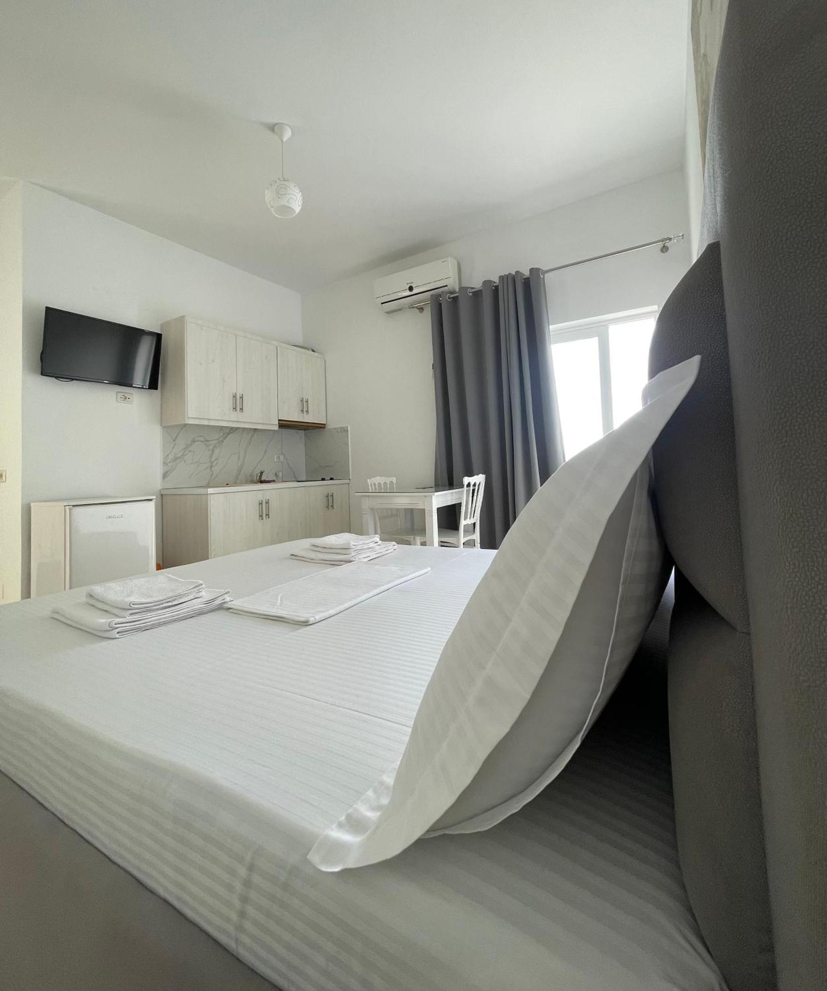 Joni Apartments Ksamil Ngoại thất bức ảnh